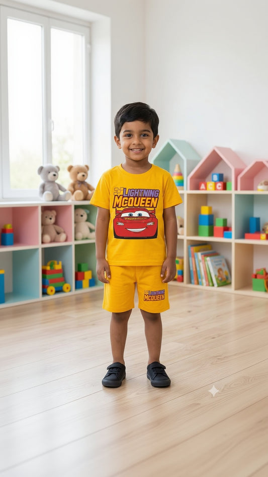 01. Speedway Champion: Kids' Lightning McQueen Graphic Set( Age 1-10 years)