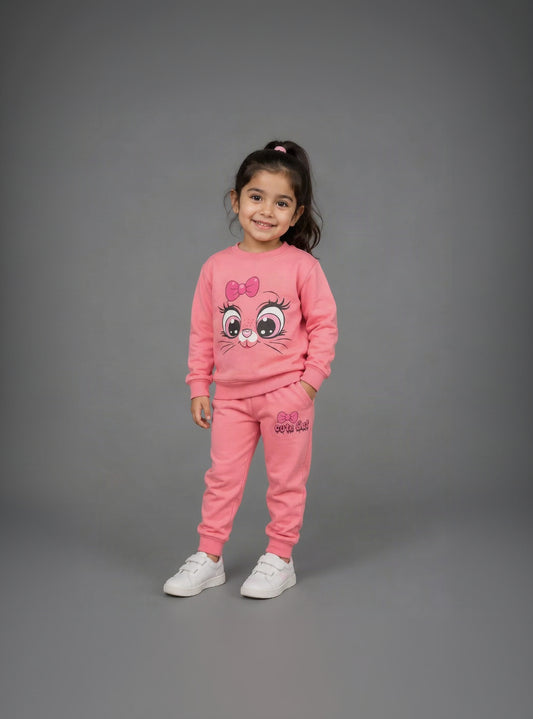 29.Girls "Cute Cat" Graphic Fleece Tracksuit Set – Peach Pink (Ages 1–12 Years)