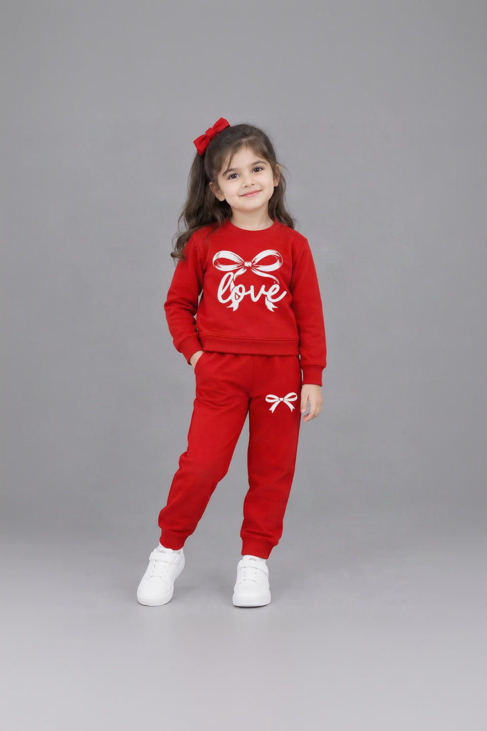 40.Kids "Love" Bow Printed Sweatshirt and Joggers Tracksuit Set (Ages 1–12 Years)